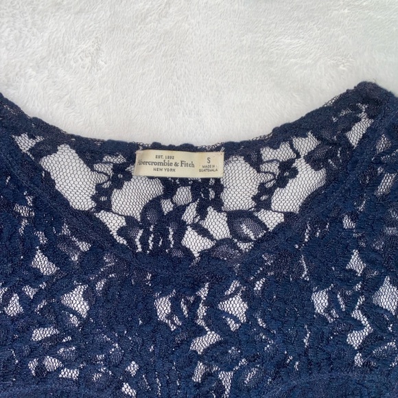 abercrombie & fitch navy lace short sleeve - Picture 2 of 2